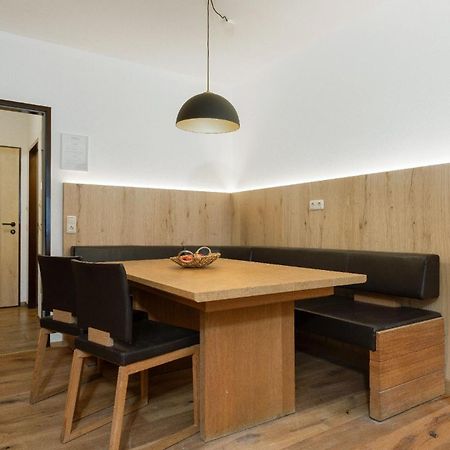 Appartement Krippenstein Mit Indoorpool Und Sauna バート・ゴイーザーン エクステリア 写真